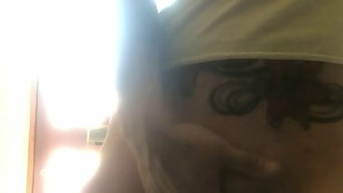 Tabbyanne Sexy Milf ass tease and pussy play Manchester slut