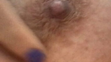 Mommy wanting to be suckled, bbw with big saggy breastfeeding tits