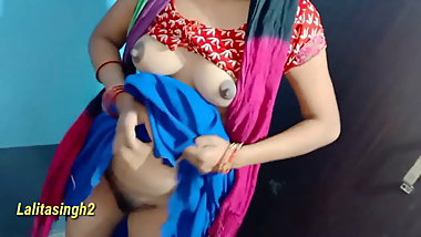 Ghar me kaam karne wali ko pakad Kar jabardasti chod diya