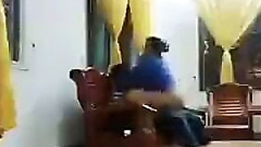 Skandal Bejat Bu Camat Montok & Bawahan Di Ruang Kerja