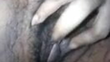 Aunty wet