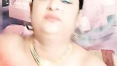 Indian aunty