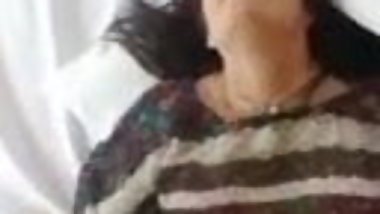 Cogiendose a la abuela lo disfruta