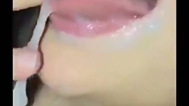 My friend can cum on my sister&rsquo;s face