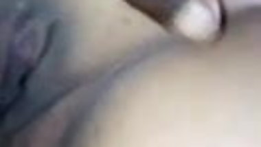 Creamy pussy fingered &ndash; lovely