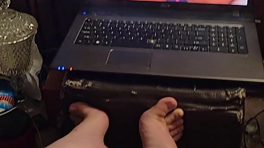 Gooning for Porn Mommy