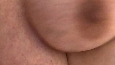 Big saggy hanging tits jiggling on mature big nippled mommy