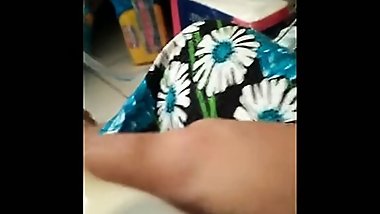 Bokep indo Ibu memompa, payudaranya keluar air susunya