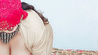 Big Boobs Muslim Hot Girl Showing Boobs