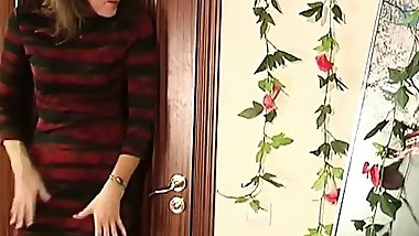 Single Russian Filthy Mommy Anna SHUPILOVA 41yo - OFFICE