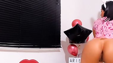 I masturbate hard - Lina Henao