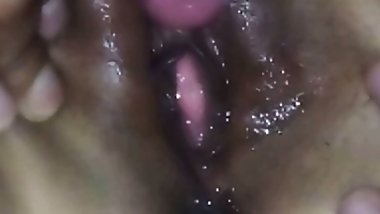 Sanaa Bhabhi Ne dever se Chut chatwayi (Andar tak zuban dalo dever ji Aahhh) Hindi Hot Dever bhabhi Muslim family sex